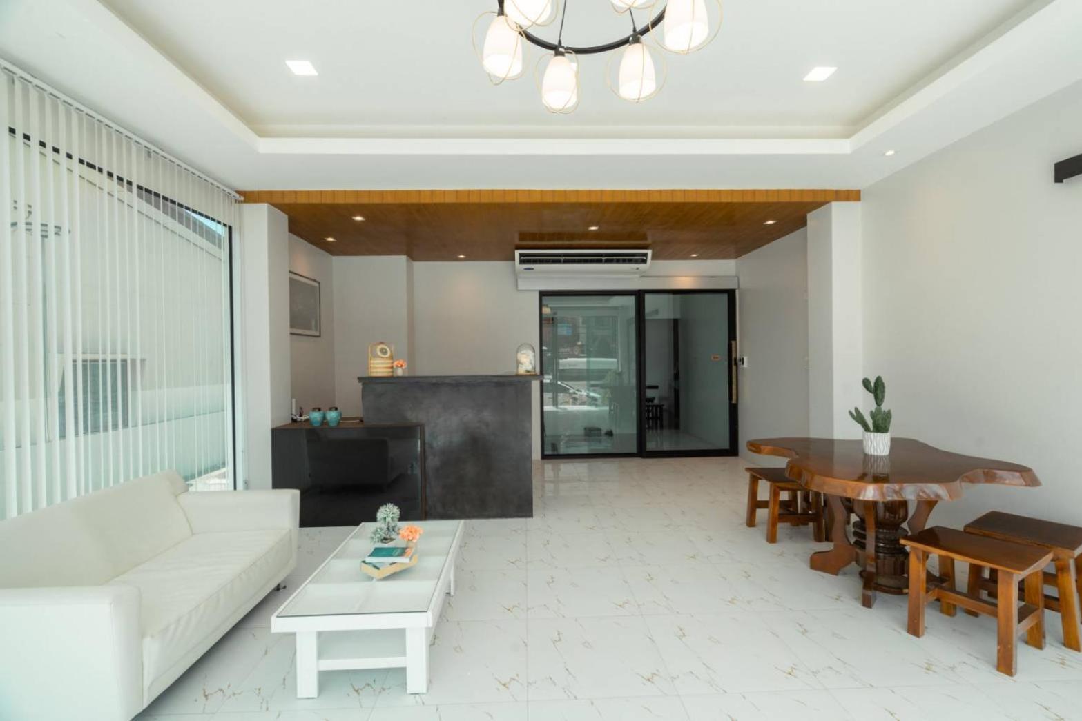 Terminal 58 Hotel Ban Mut Dok Khao Exterior foto